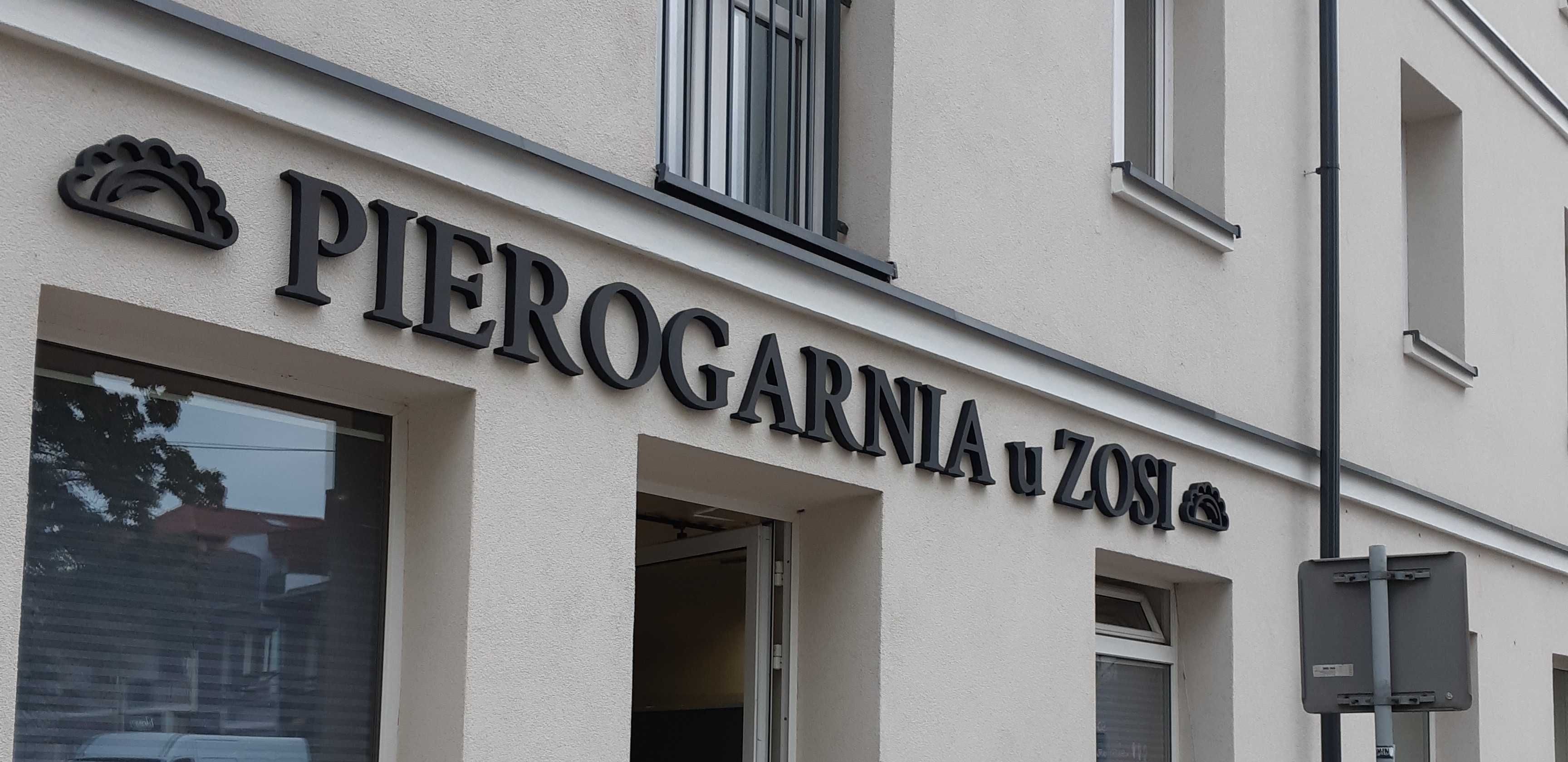 Litery Napisy logotyp 3D styrodur plexi pcv dibond na elewację Reklama