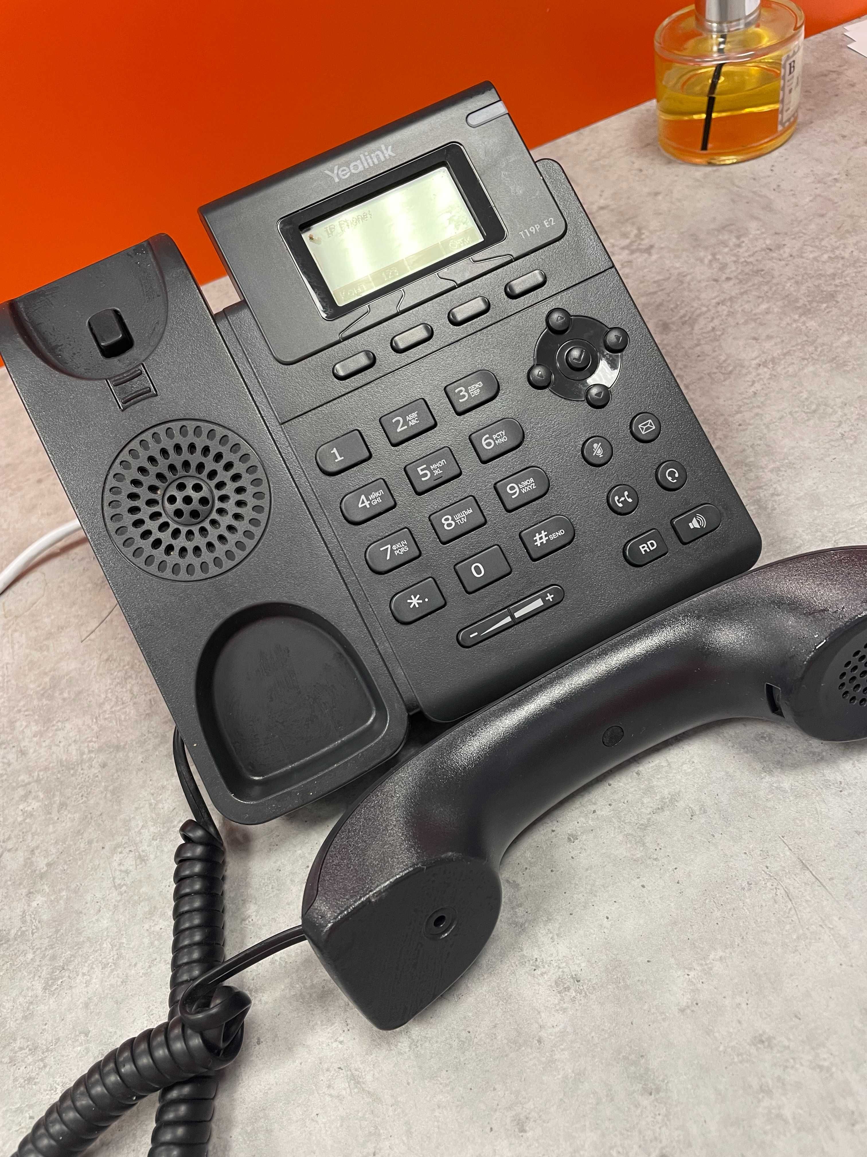 Телефон IP-телефон Yealink SIP-T19P E2