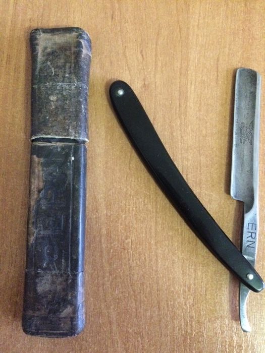 Продам бритви комлектом