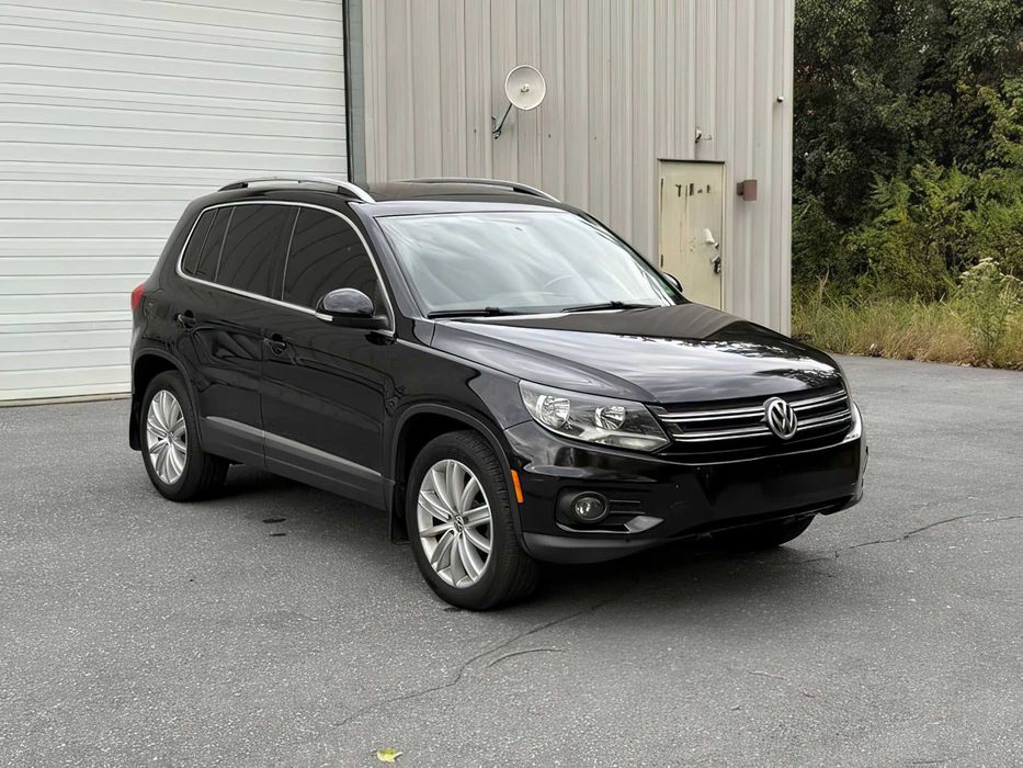 Volkswagen Tiguan      2015