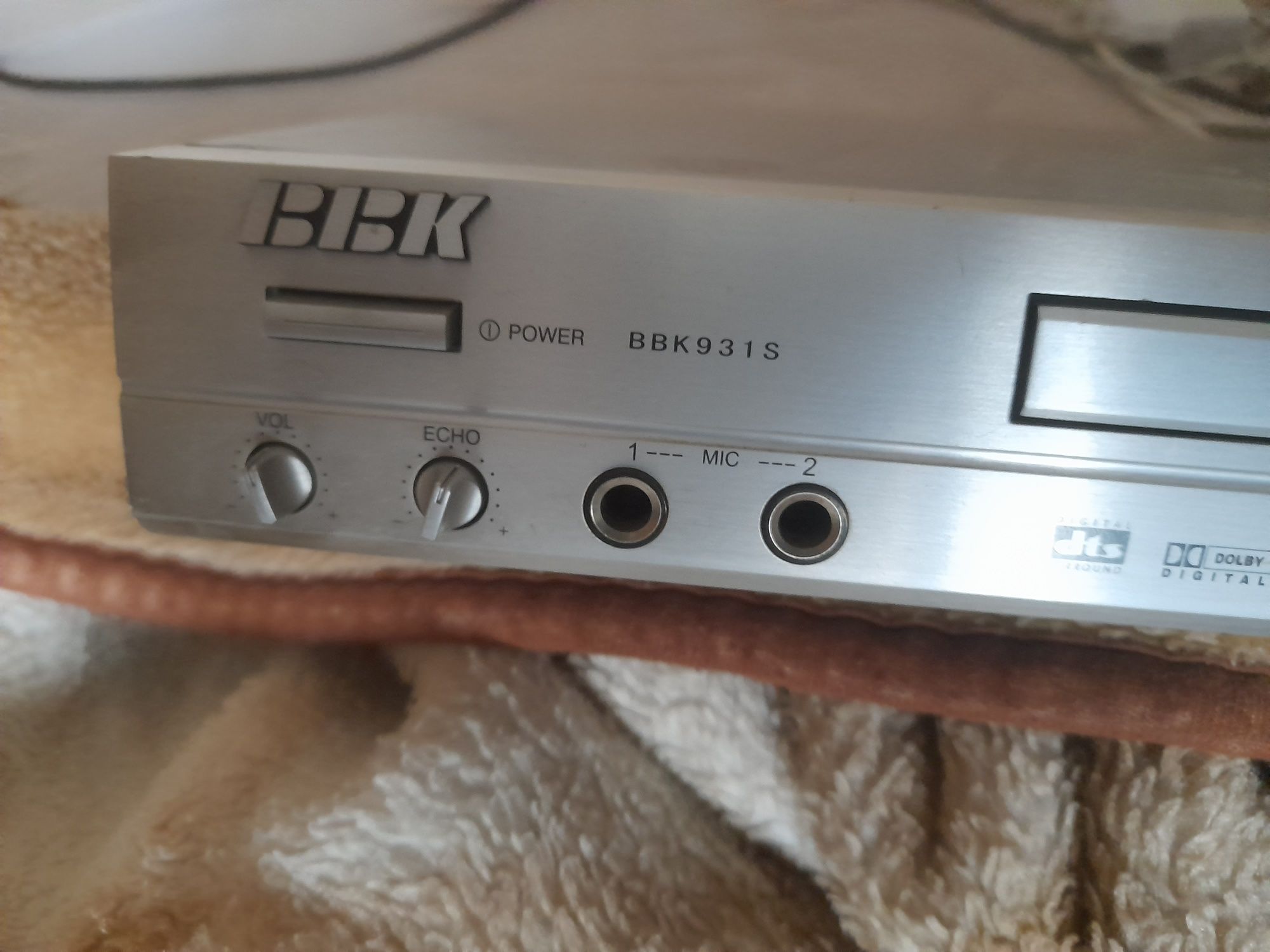 DVD проигрыватель   BBK 931s