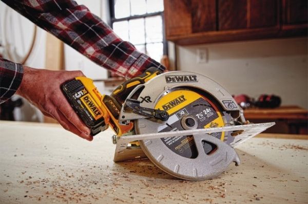 Pilarka Tarczowa Dewalt 184Mm 18V Xr Bez Akumulatora