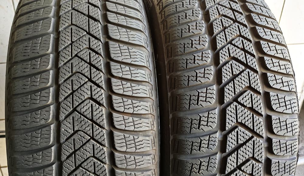 2x 225/45R18 Pirelli SottoZero 3 Winter D/B/72dB 6,41mm