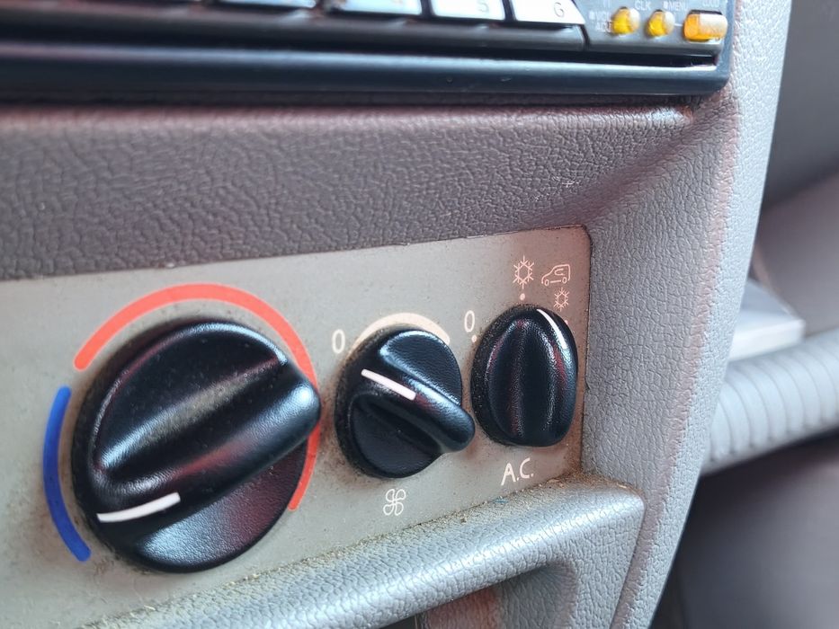 Renault Kangoo 1.9D - A/C (2004)