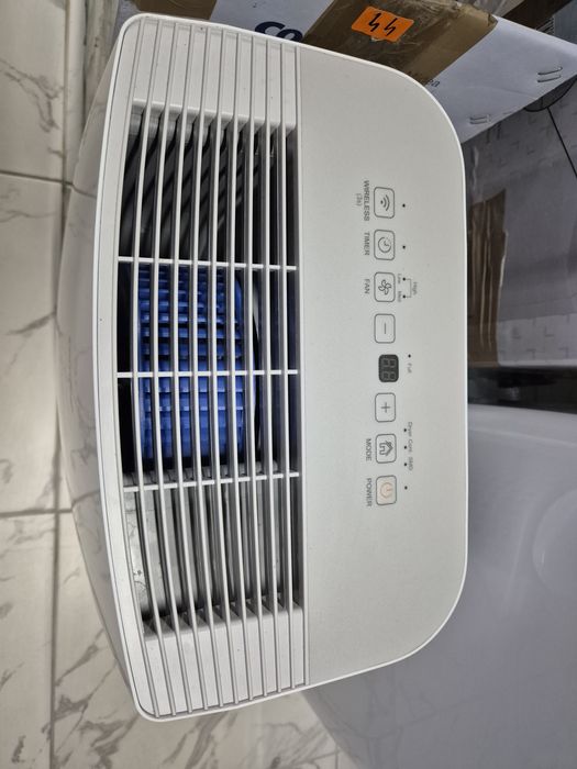 Осушувач повітря Comfee MDDF-20DEN7-WF