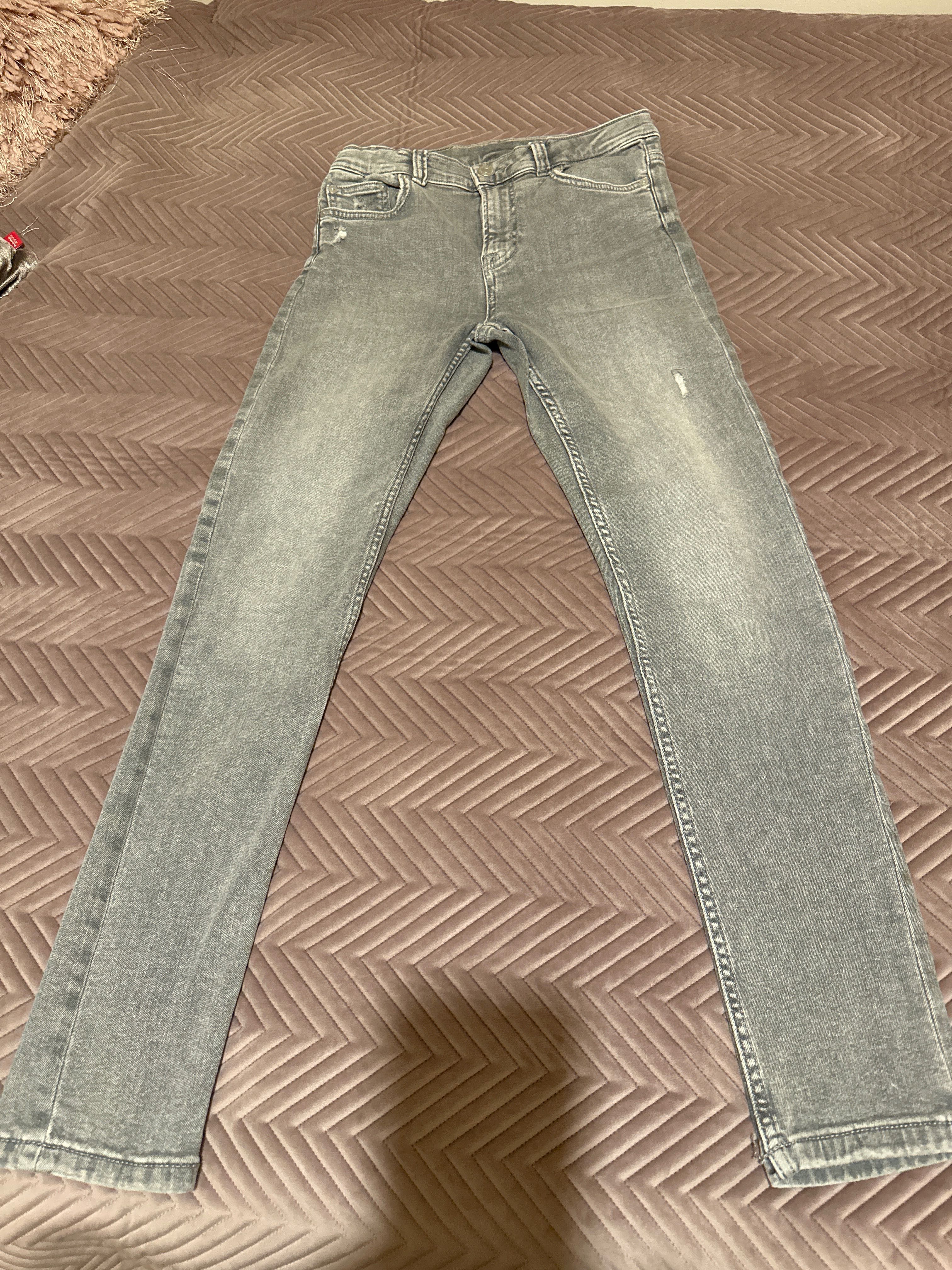 Jeansy chłopięce marki Zara, rozmiar 164 cm.