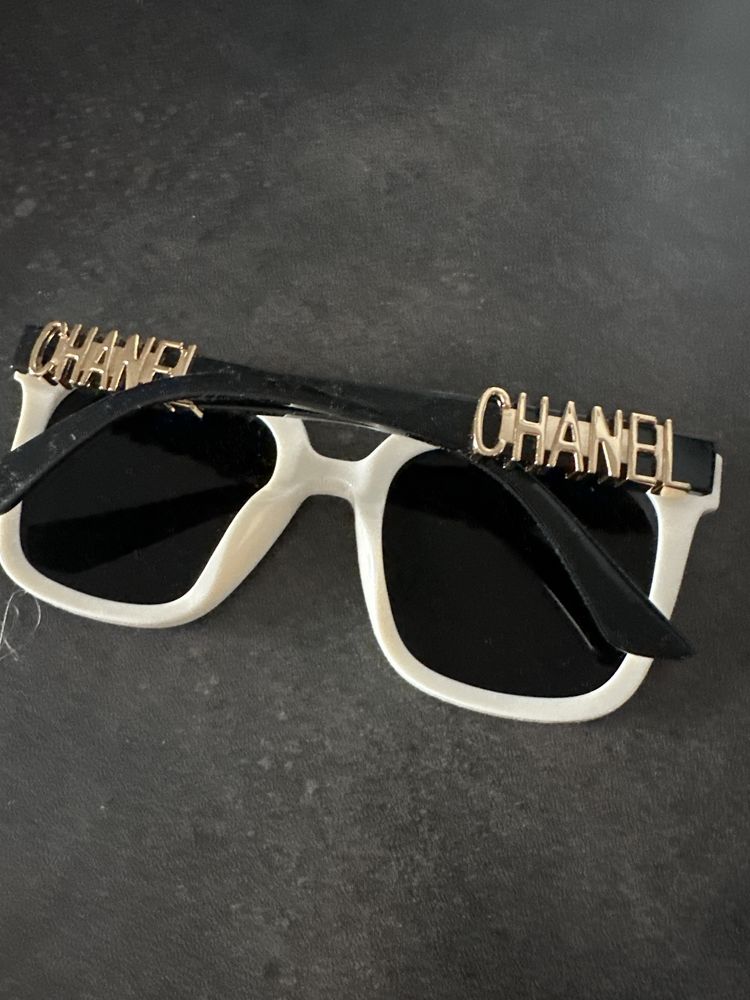 Okulary przeciwsłoneczne Chanel