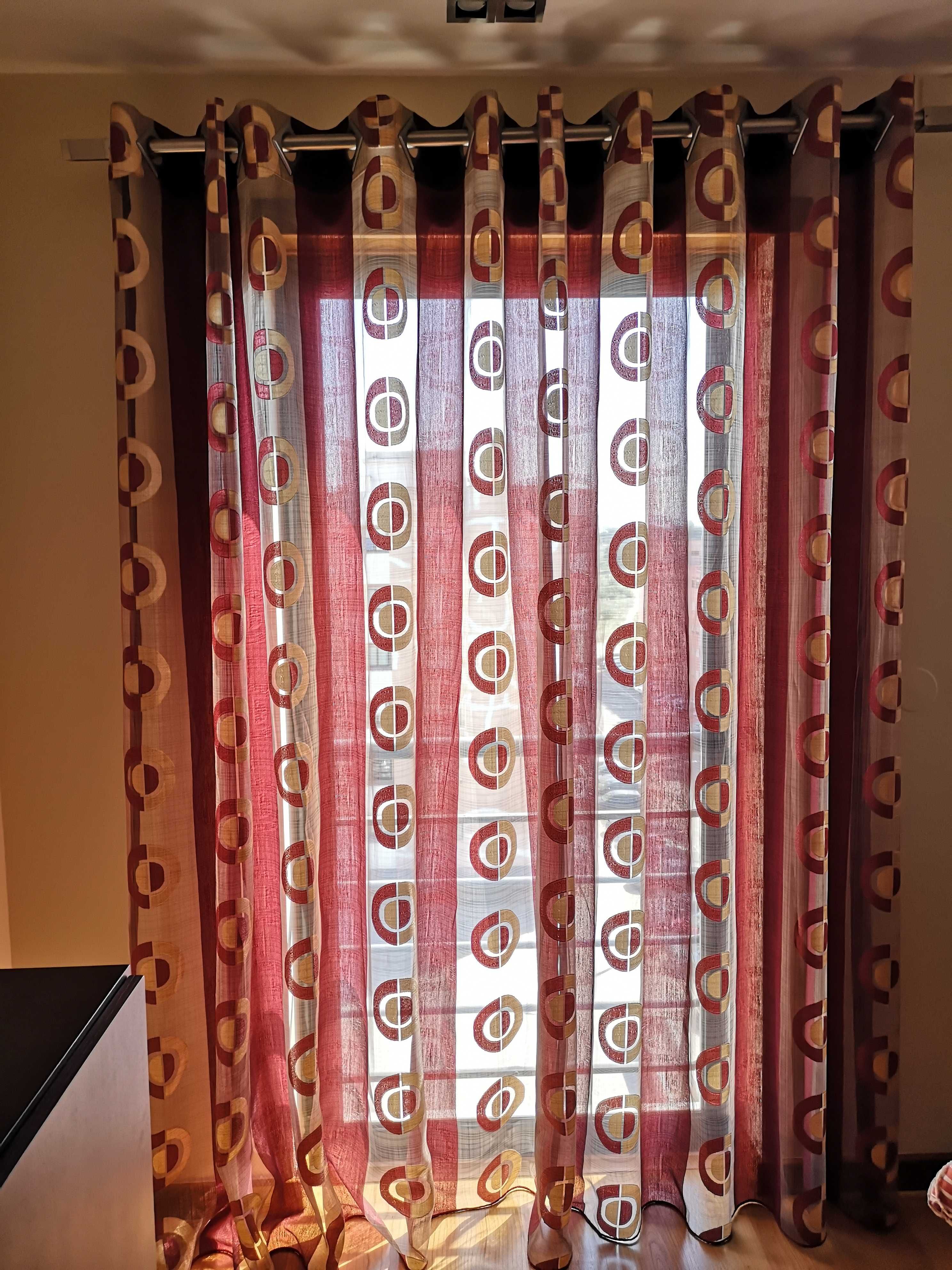 Cortinados (3 peças) feitos em loja de decoração