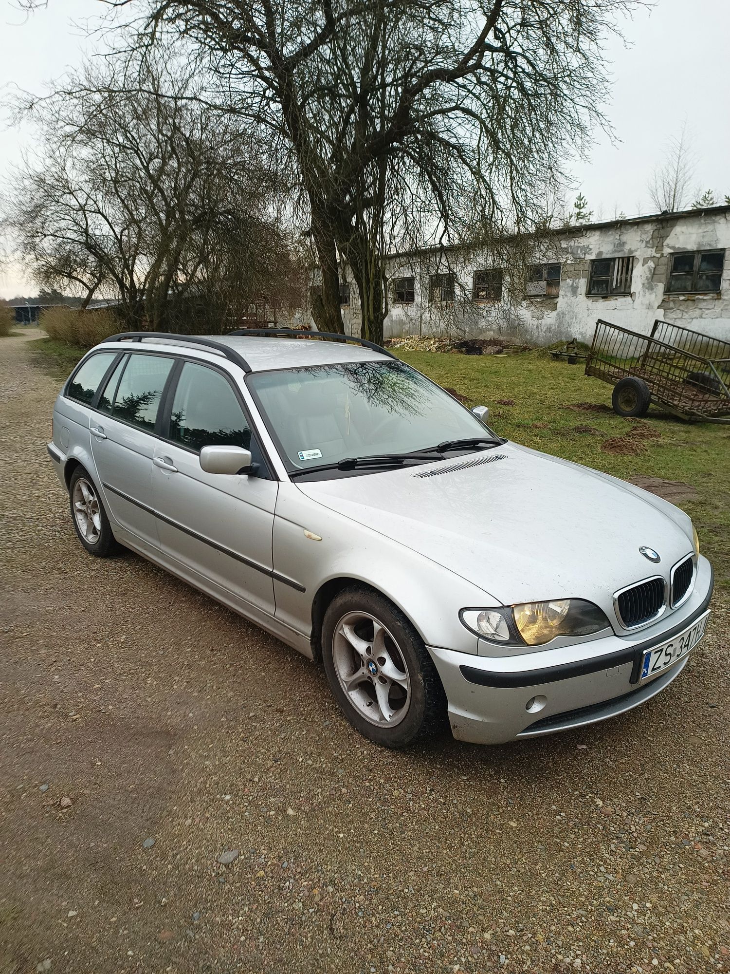 BMW 3 rok 2002 benz-gaz