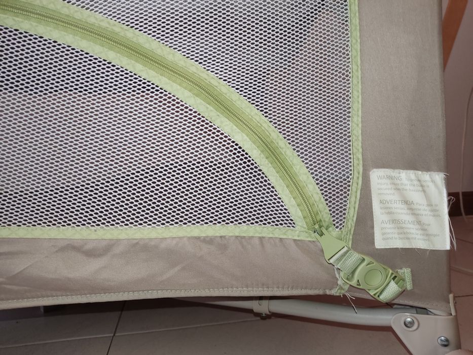 Berço/parque/fraldário em muito bom estado. 

3 em 1