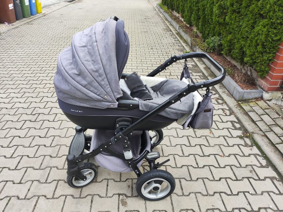 Wozek z gondolą, spacerowka, fotelik.