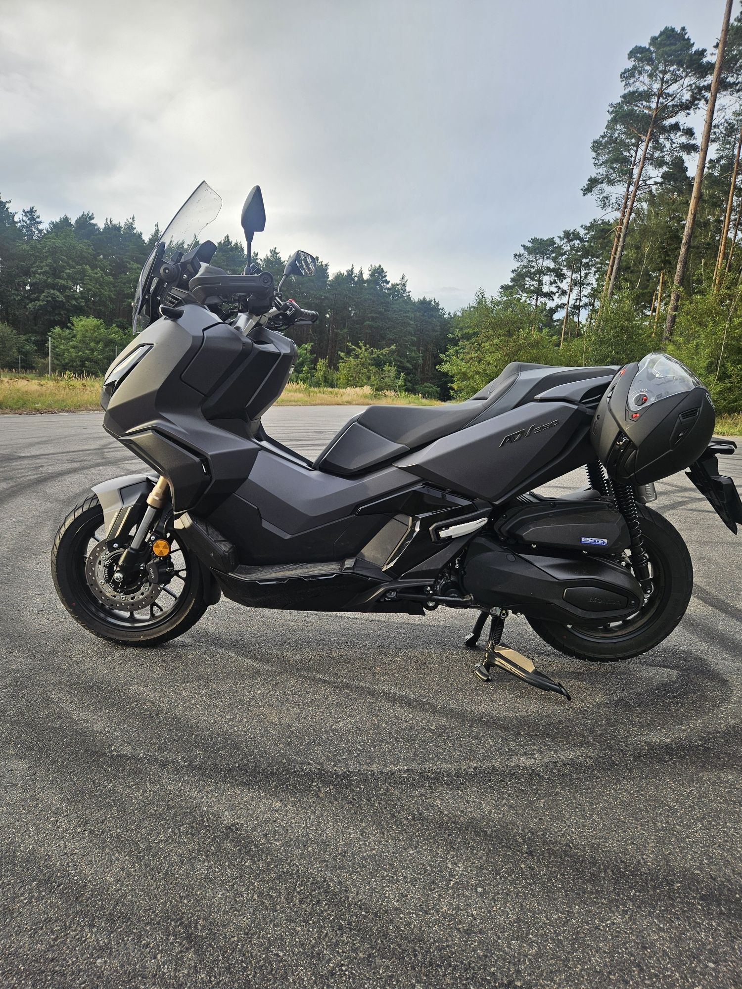Honda adv 350 Polski Salon