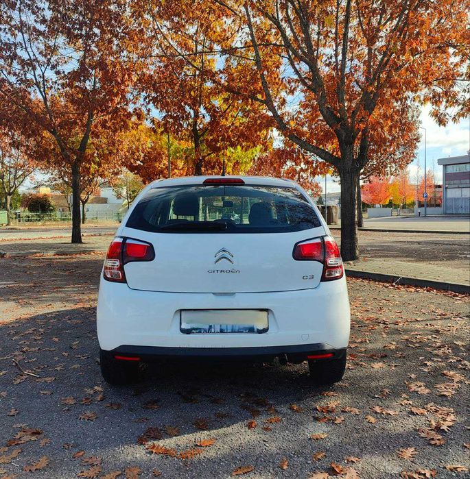 Citroën C3 1.2 PureTech 76000 km 03/2017 82cv Sensores Cruise Control