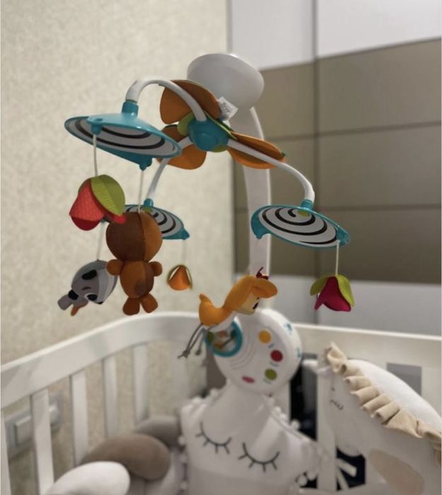 Мобіль Tiny Love Лісові друзі, у чудовому стані