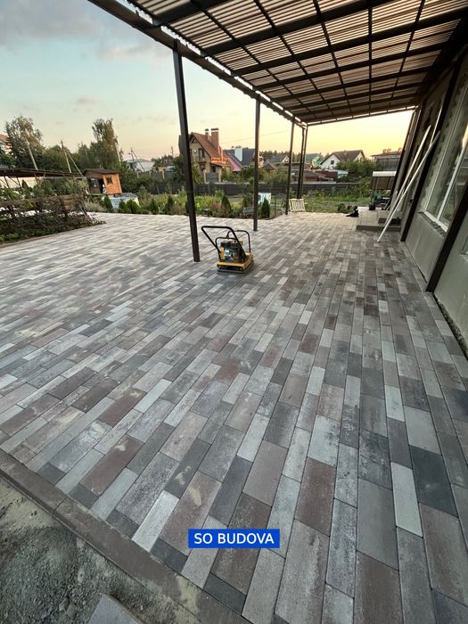 Укладання тротуарної плитки Бруківки Встановлення бордюрів ФЕМ