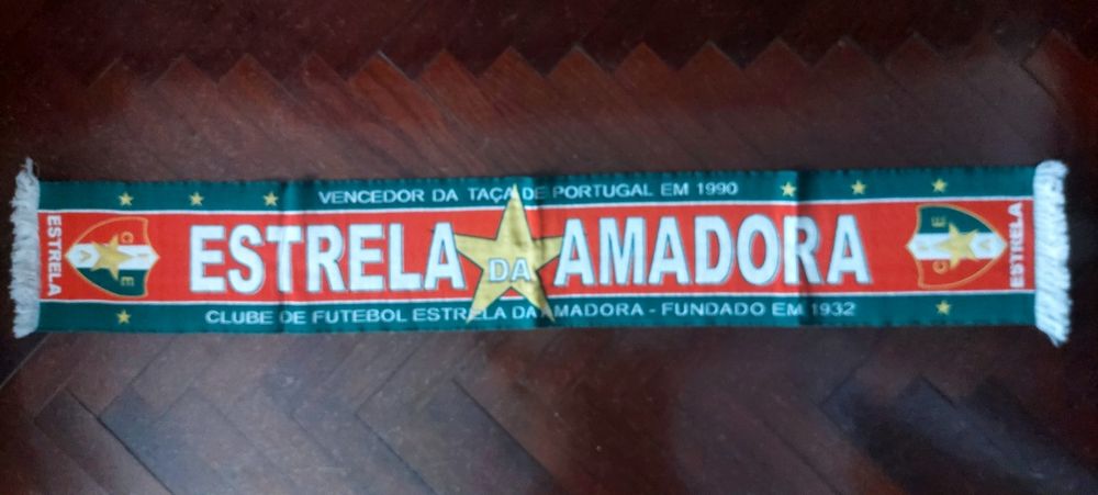 Cachecol do Estrela da Amadora