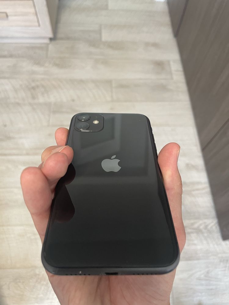 Iphone 11 у відмінному стані