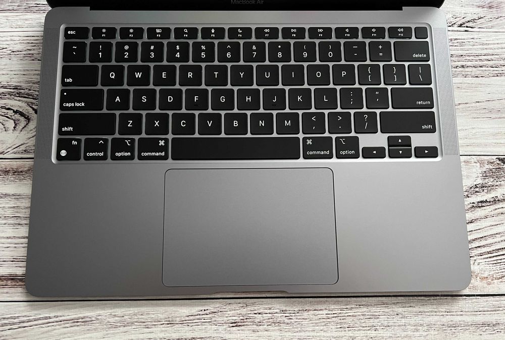 Apple Macbook Air 2020 M1 / 16Gb / SSD 512Gb