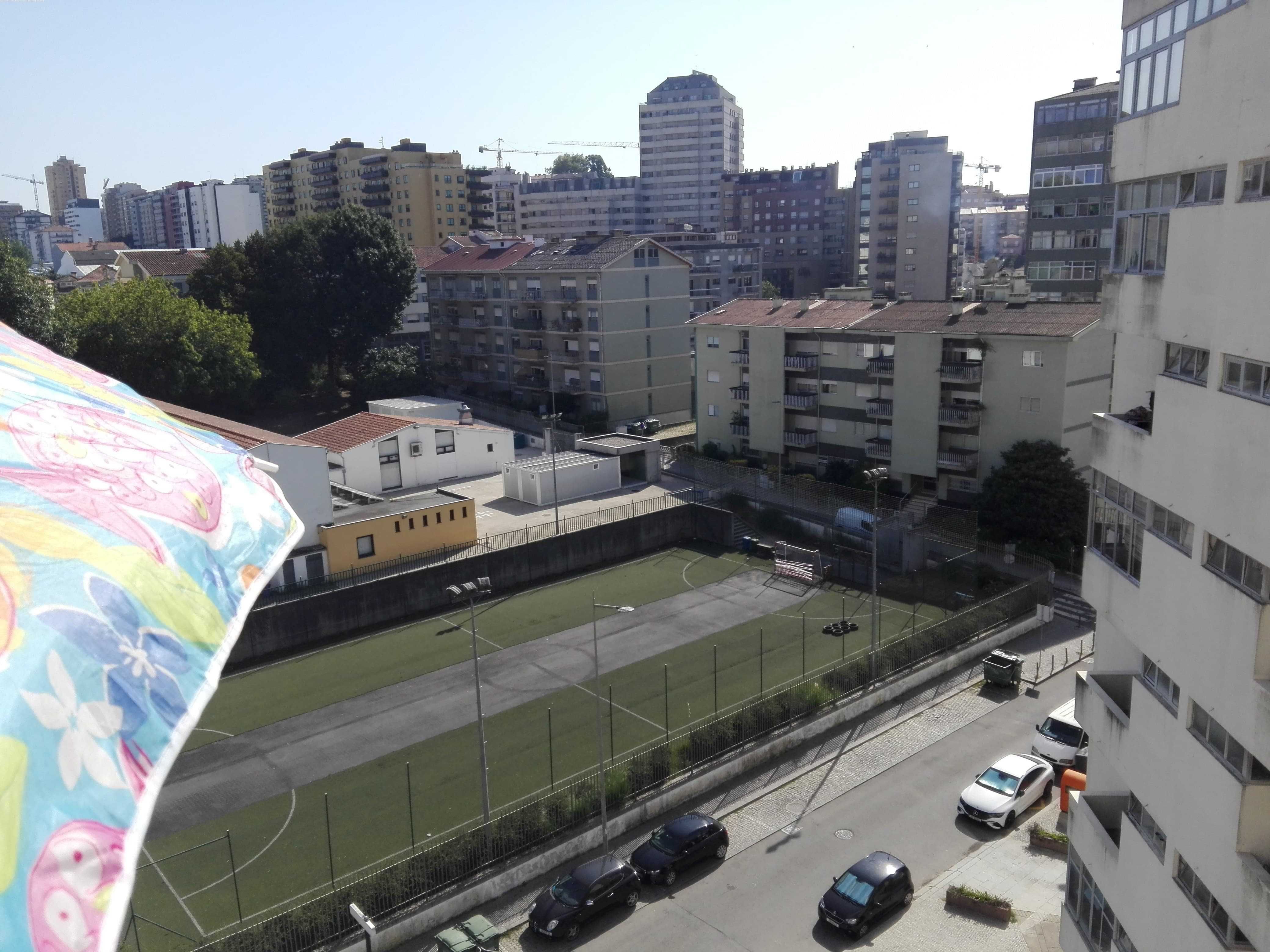 Quarto individual para arrendar em Vila Nova de Gaia
