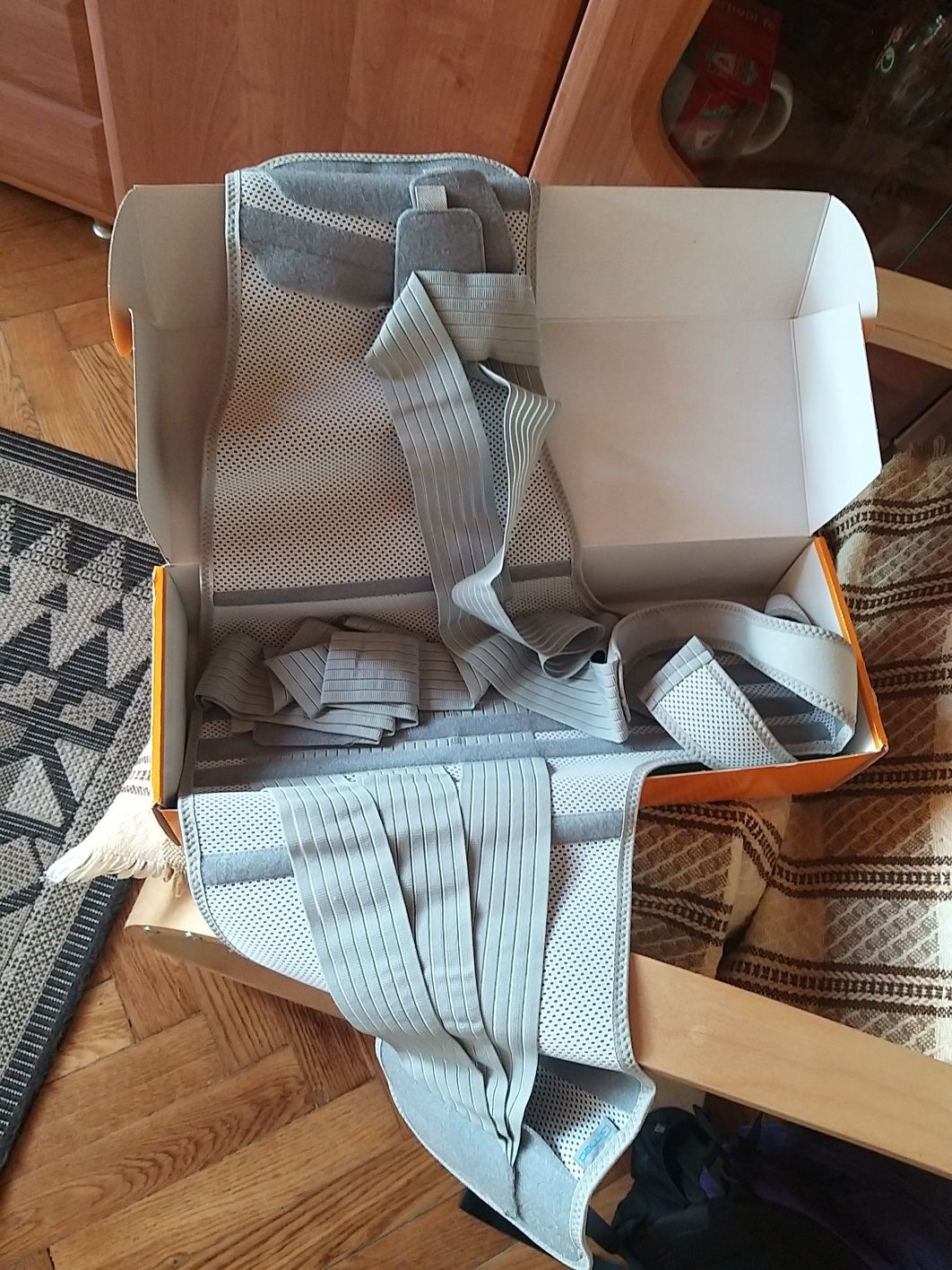 Gorset korygujących postawę nowy