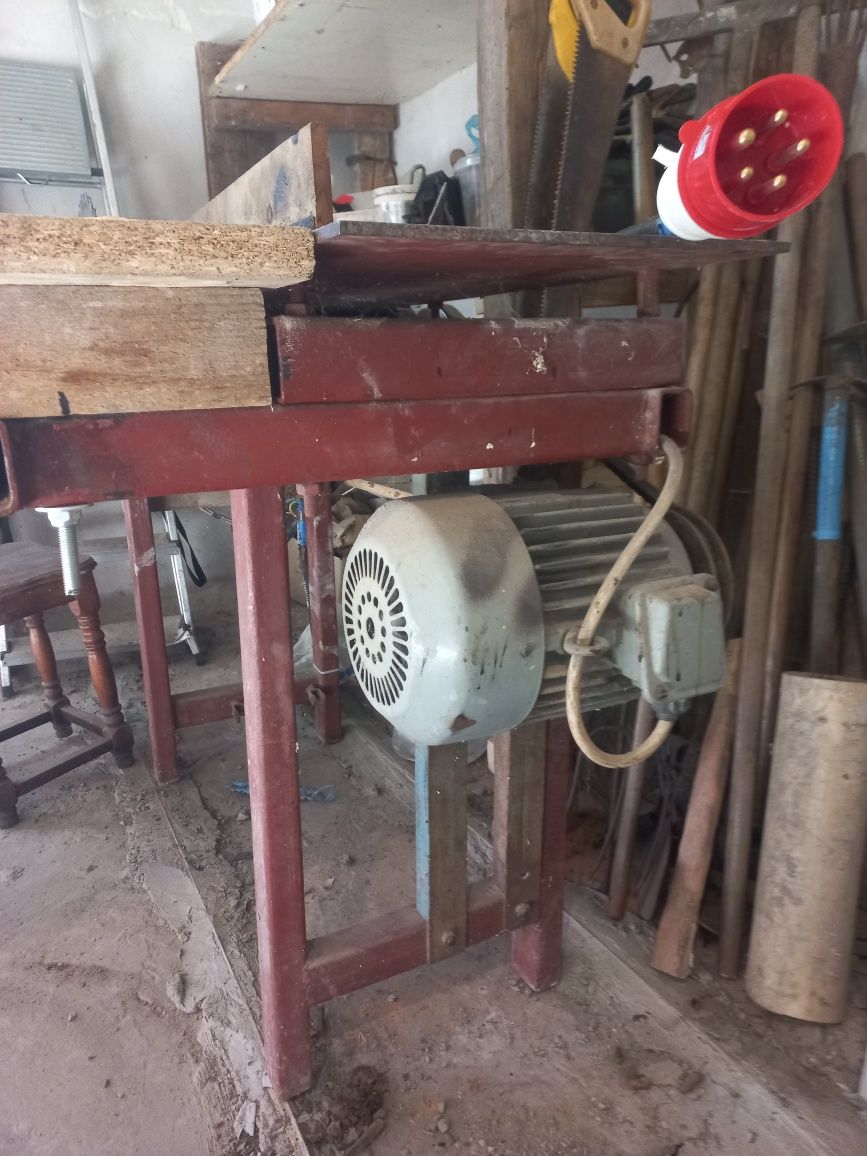 Продам циркулярку з фуганком 380 вт