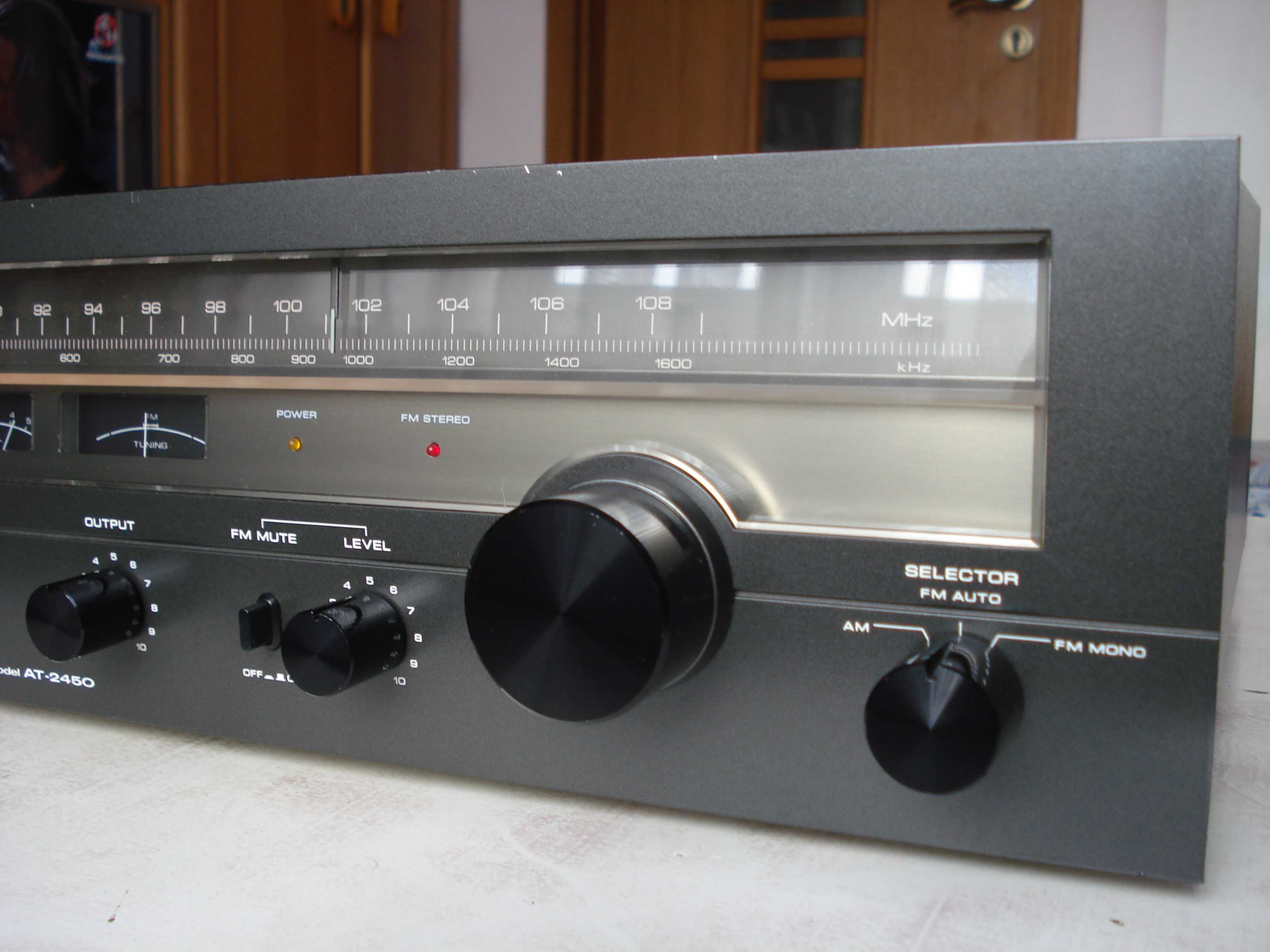 Підсилювач "AKAI" AM-2450, AM-2400, тюн. AТ-2450