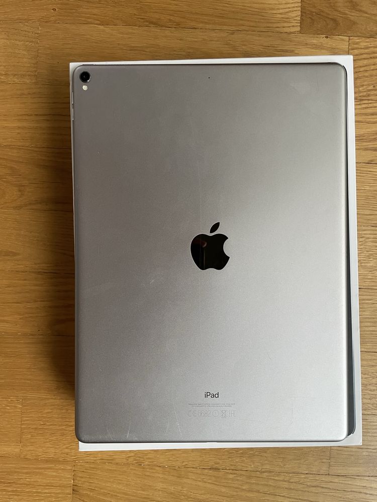 MacBook Air 2015 Early i iPad Pro 2 generacji(256GB pamięci)