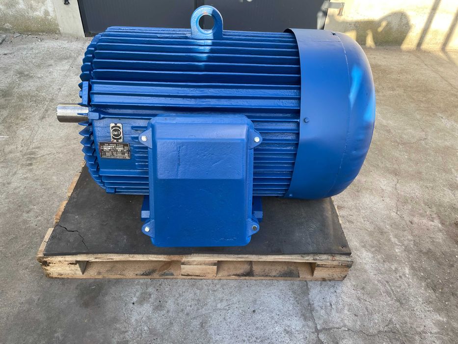 Silnik elektryczny 75 kW 980 obr