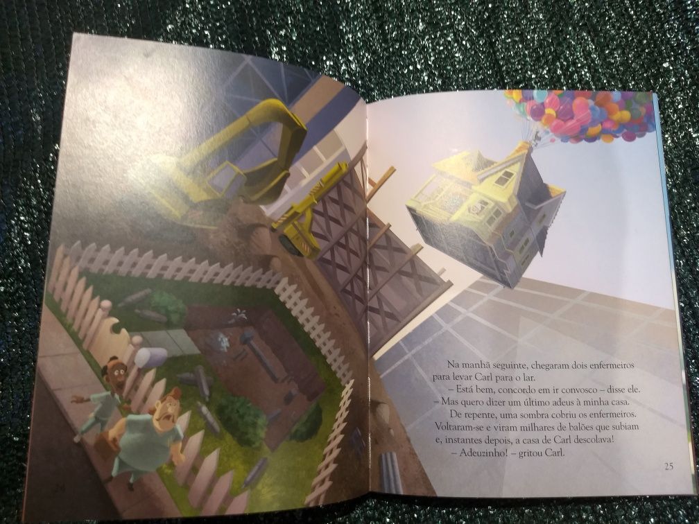 UP Altamente - Livro colorido 96 PGS, Disney, capa dura