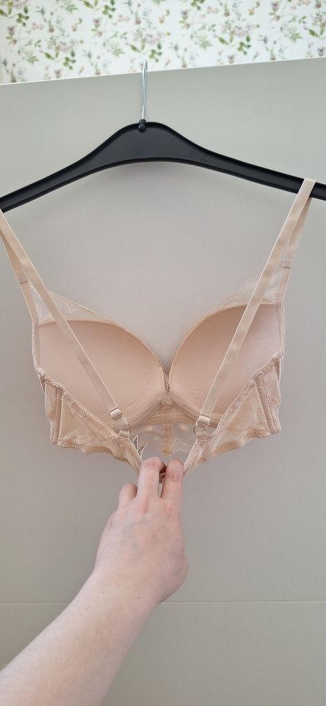 Biustonosz push-up beżowy z koronką Esotiq model Gardenia rozm. 65E