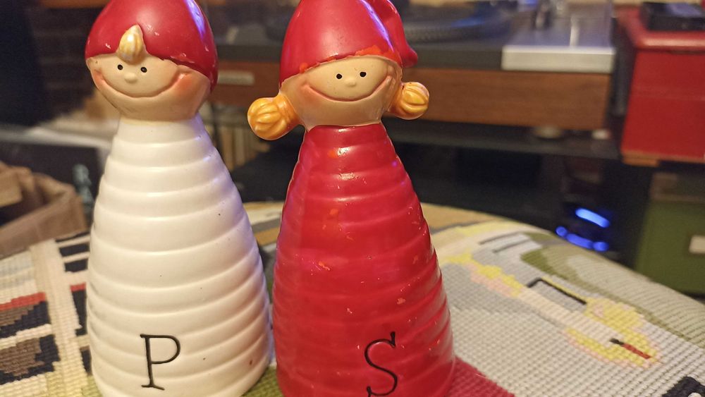 Solniczka i pieprzniczka krasnale świąteczne