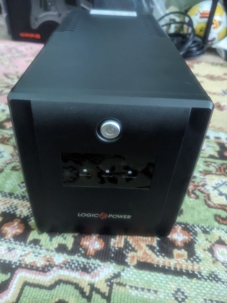 Джерело Безперебійного Живлення (ДБЖ) Logic Power LPM-U1400VA
