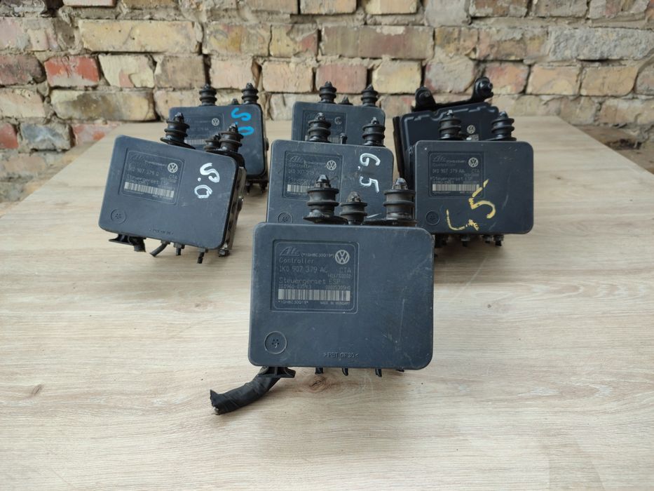 Блок ABS блок АБС Volkswagen Golf, Passat, Skoda Octavia