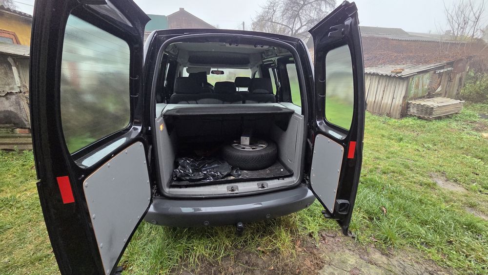 Volkswagen Caddy 2010 року, 1.4 бензин.