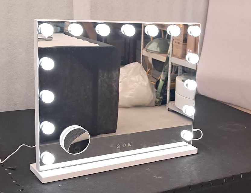 Lustro z oświetleniem LED 15 żarówek 3 tryby + lusterko kosm