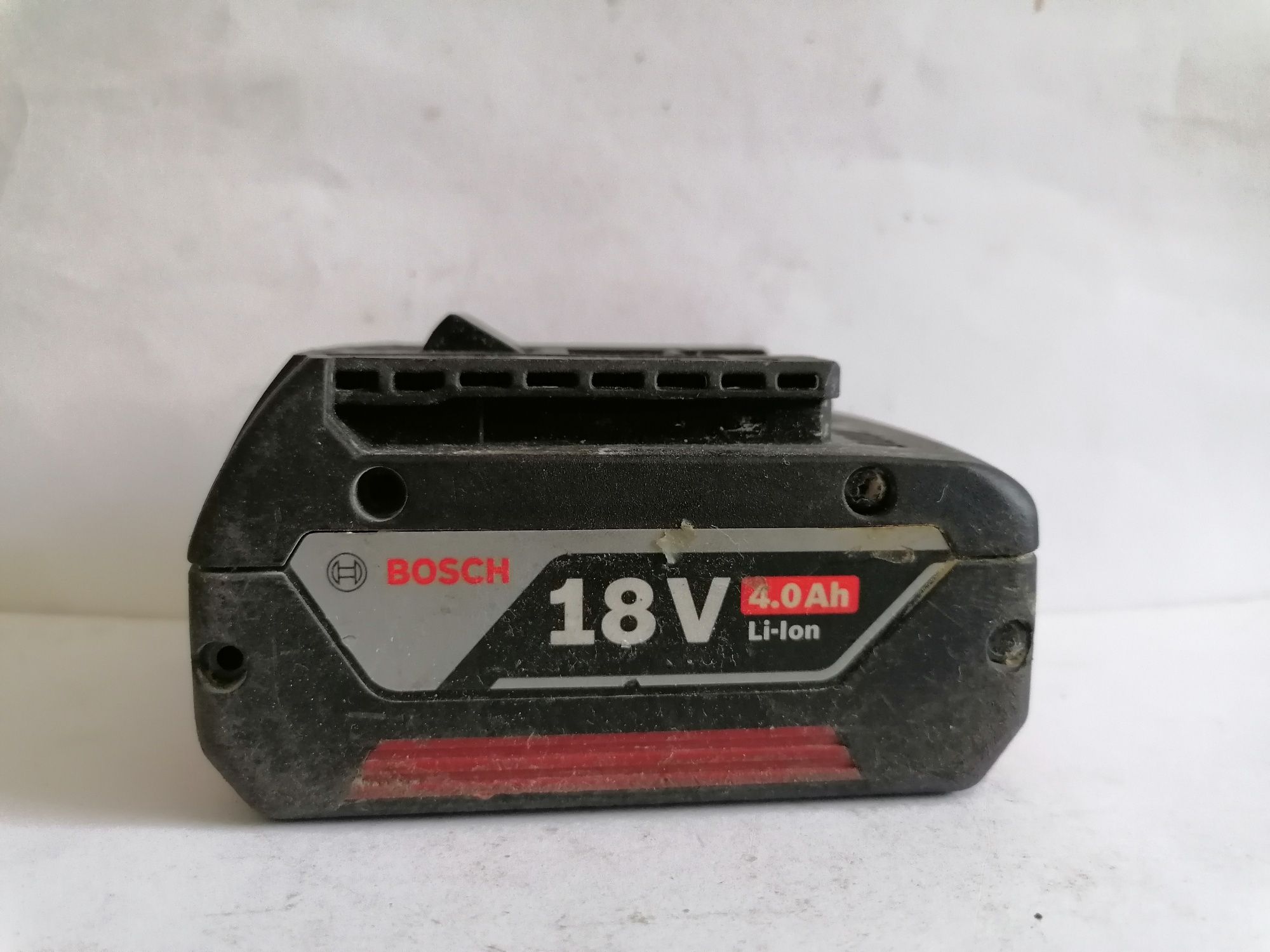 Akumulator bosch 18v. 4ah