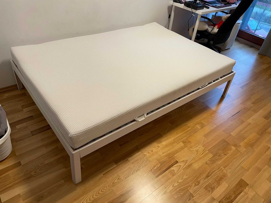 Łóżko metalowe 200x140 cm z materacem piankowym IKEA -  OKAZJA!!!