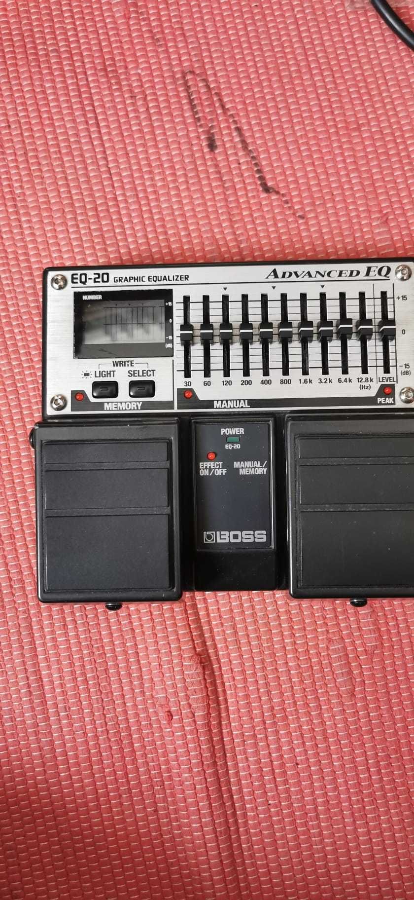 Pedais de Guitarra - Boss GE20, TC Electronic Hall of Fame 2