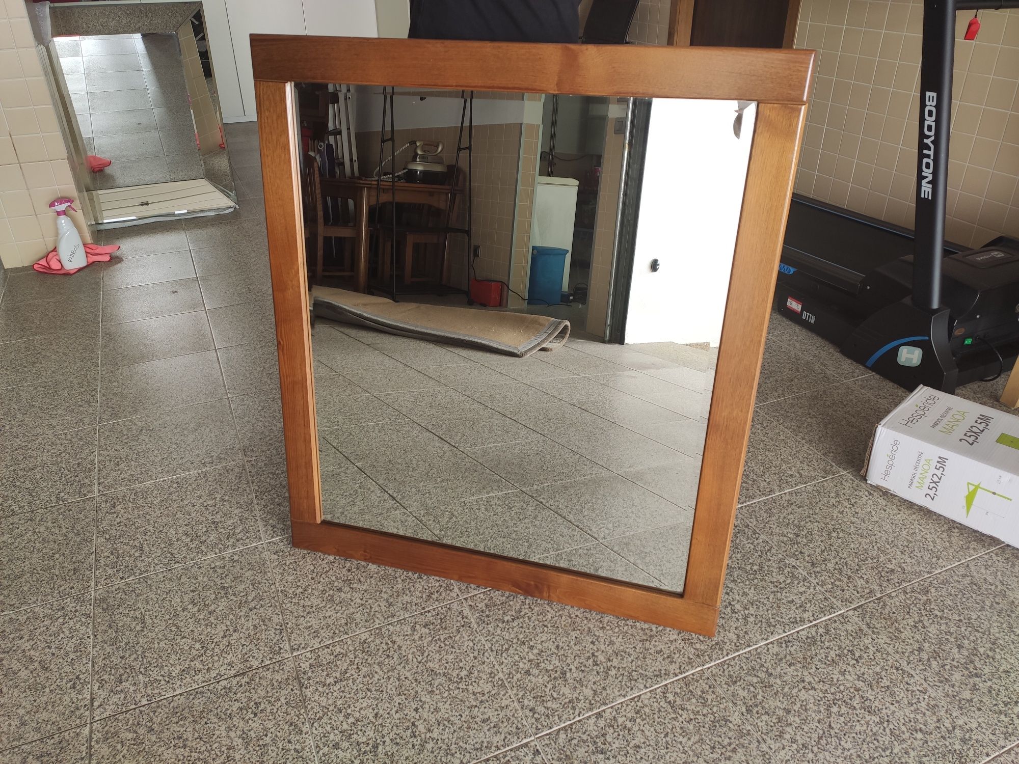 Espelho rectangular moldura madeira