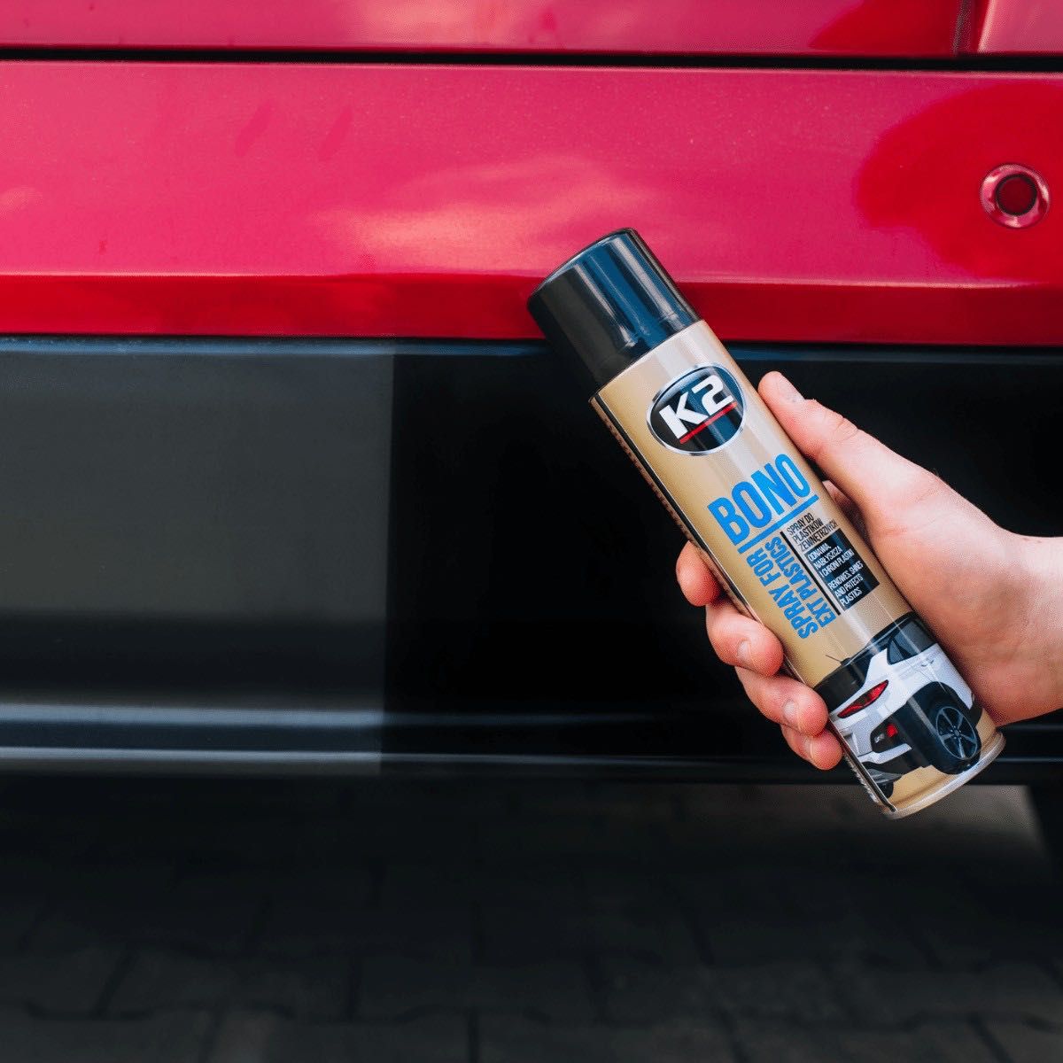 K2 Bono płyn spray czernidło do plastików gumy i opon 300 ml K150