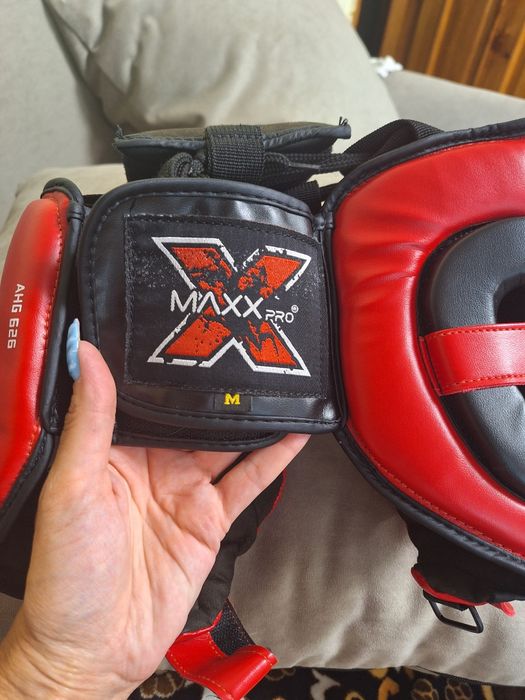 Рукавички та шолом для боксу для дитини