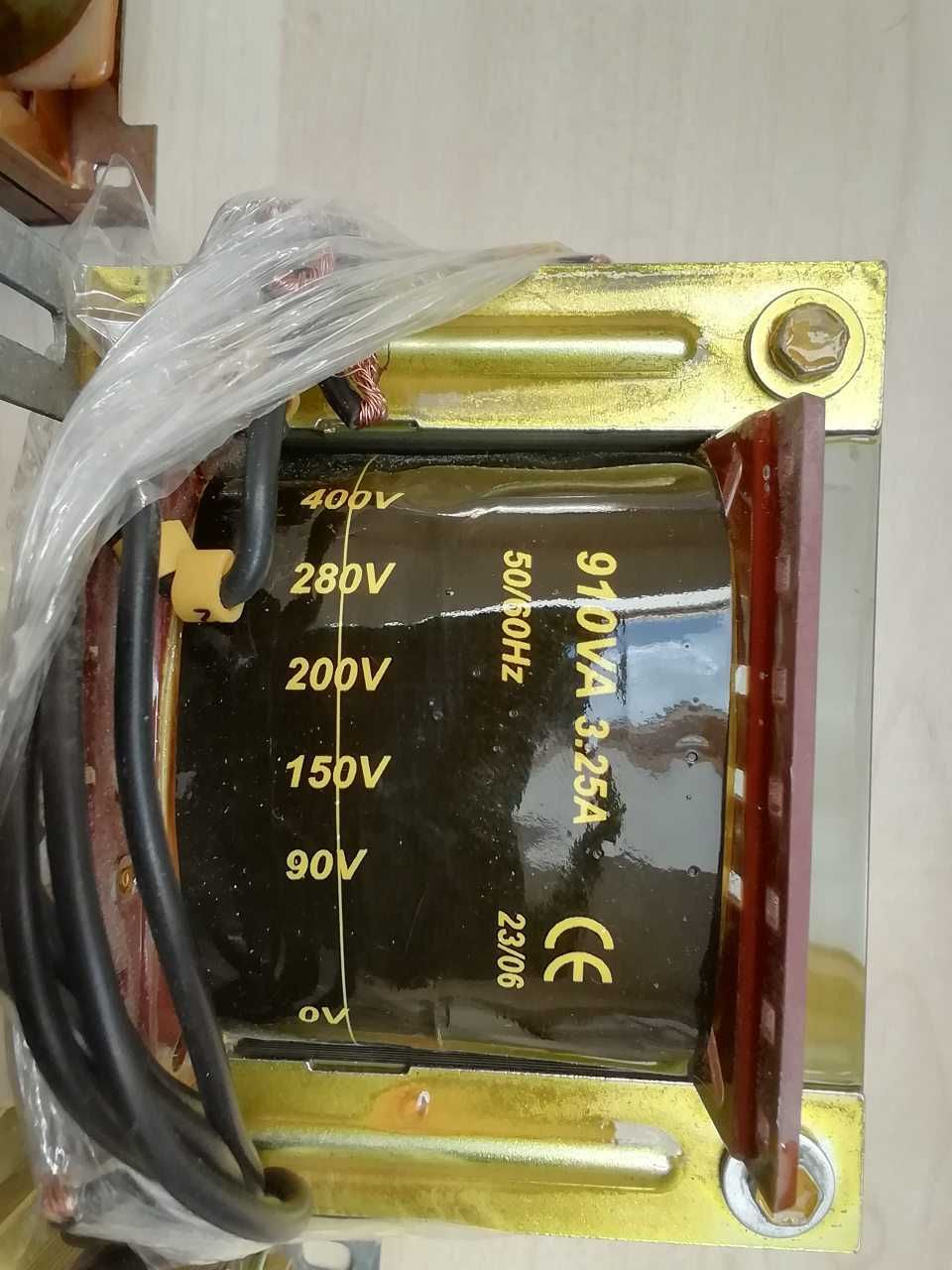 трансформатори 2000VA, 900VA