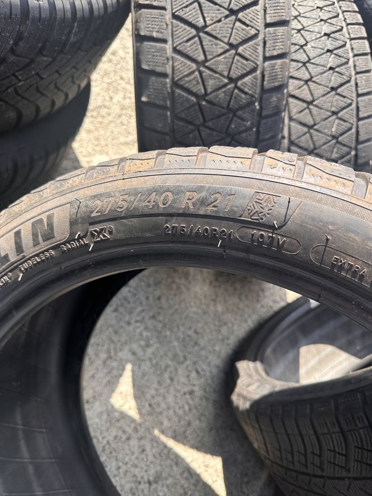 275/40/21 michelin