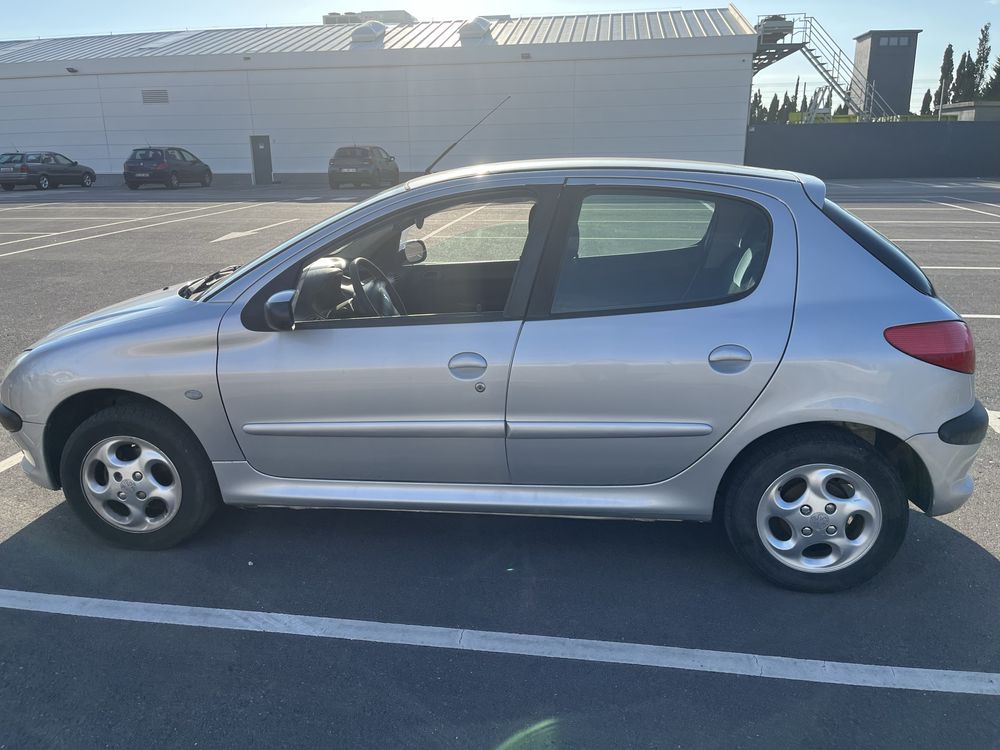 Peugeot 206 de 2002 à venda