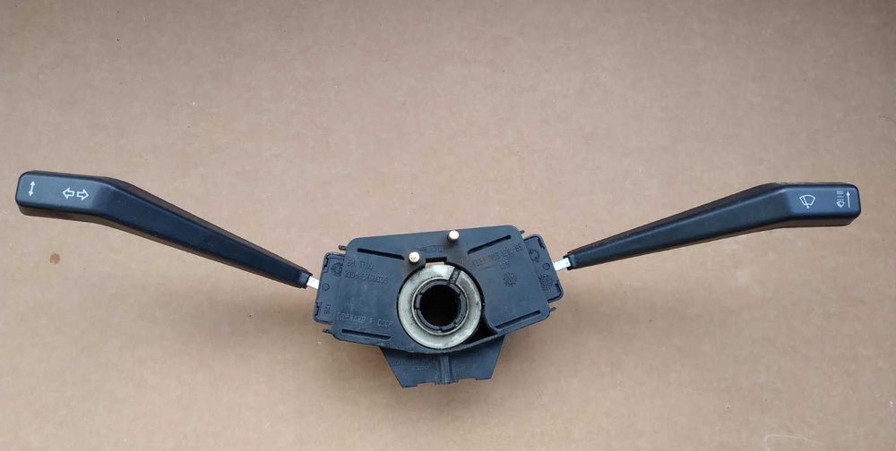 Переключатель подрулевой москвич 2141