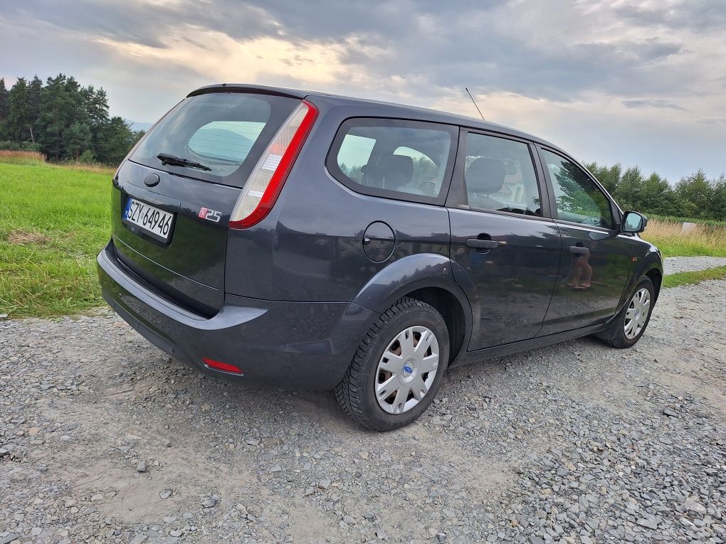 Ford Focus mk2 kombi 2008 benzyna 1,6 100KM krajowy