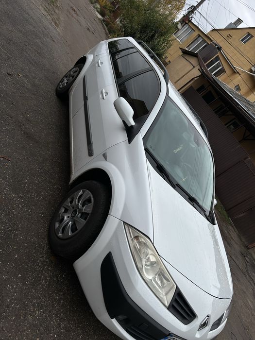 Продам авто рено меган 2