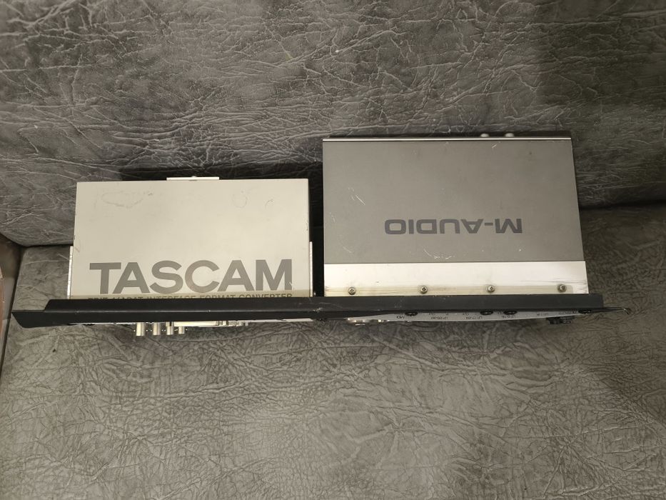 Tascam IF-TAD двонаправлений конвертер Lightpipe ADAT - TDIF