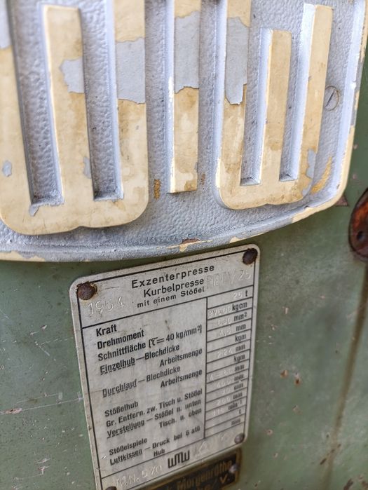 Prasa mimośrodowa 25 ton wiertarka szlifierka narzędziowa dłutownica