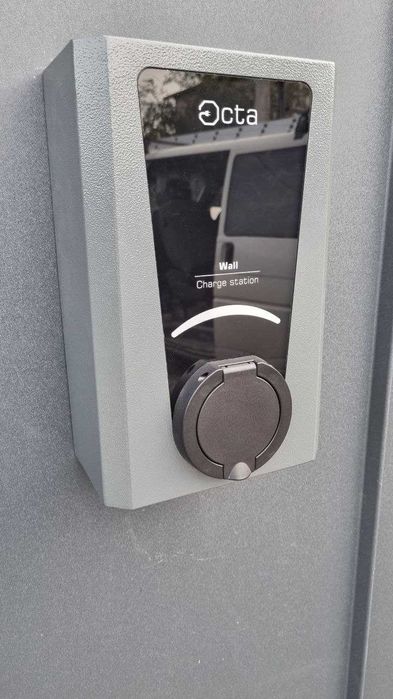 Зарядна станція для електромобіля Octa Wall 7–22 кВт | Зарядка авто EV